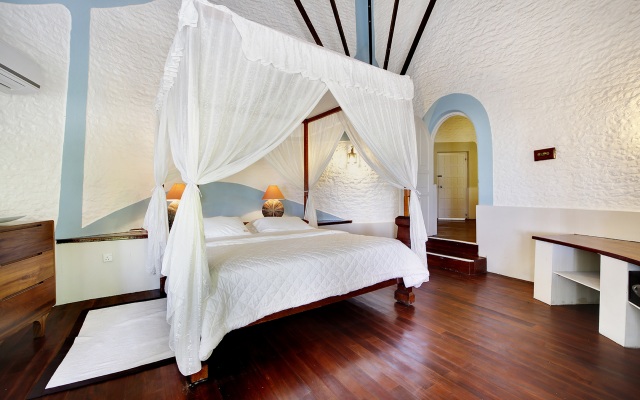 Nika Island Resort & Spa
