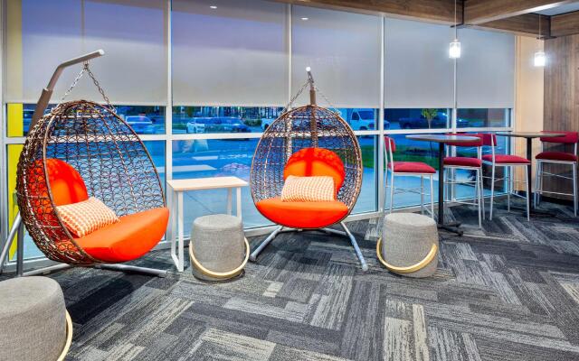 Tru by Hilton Spartanburg