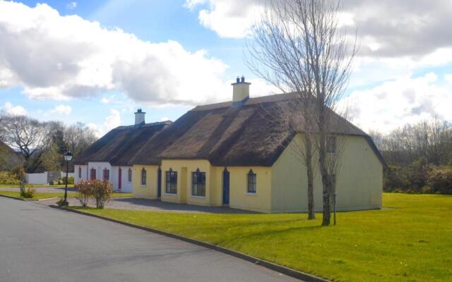 Cottage 33 Old Killarney Village