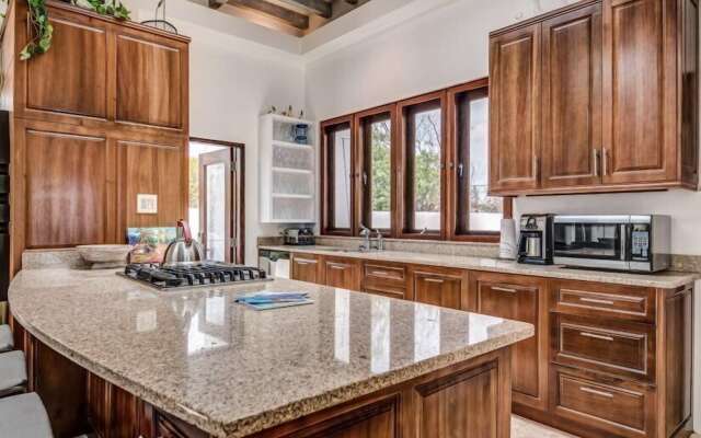Villa Waves