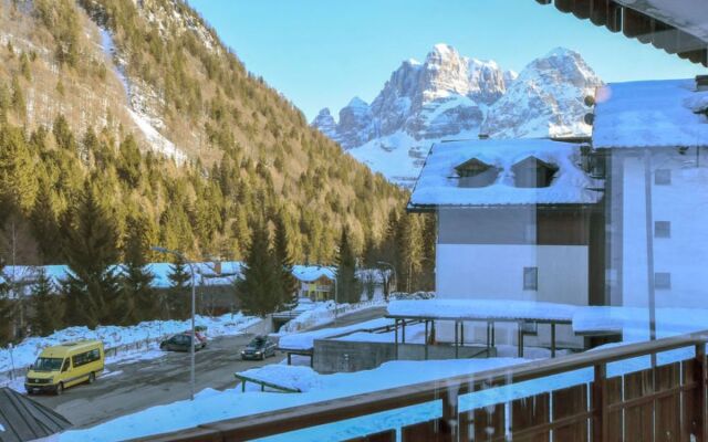 Frassan Apartment 17185