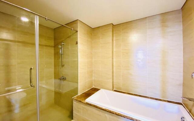 The 1108 sapphire Ha Long