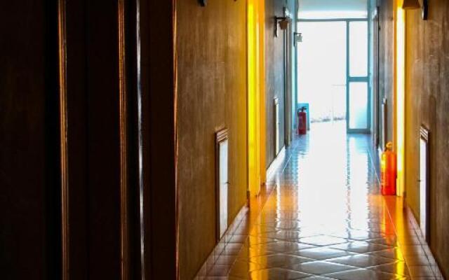 Boulevard Apartment Hotel