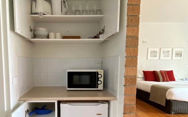 Sorrento Beach Motel