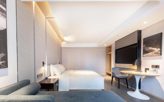 Atour Hotel Wuyue Plaza Anqing