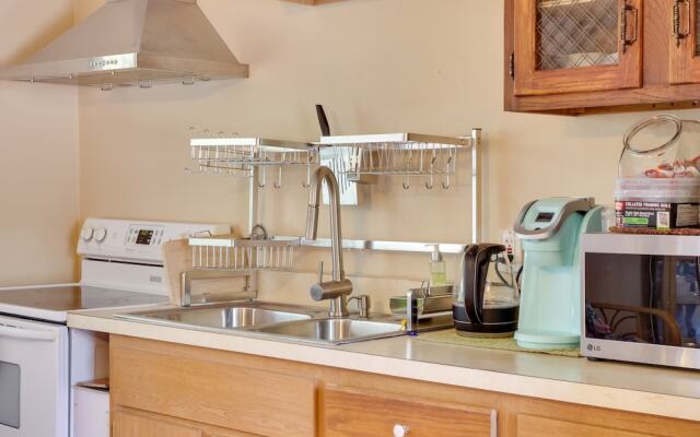Sunny Florida Getaway w/ Patio, Near Disney World!
