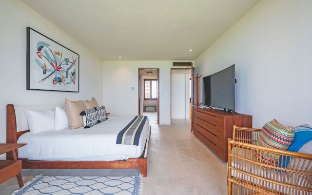 Luxurious 4 Bedroom Condo