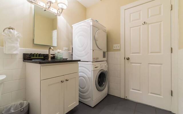 1955 Rittenhouse - Studio