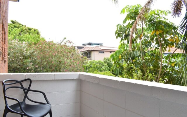 Light And Airy 2 Bedroom North Bondi Apartment