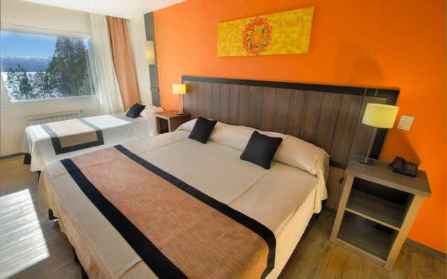 Huinid Pioneros Hotel