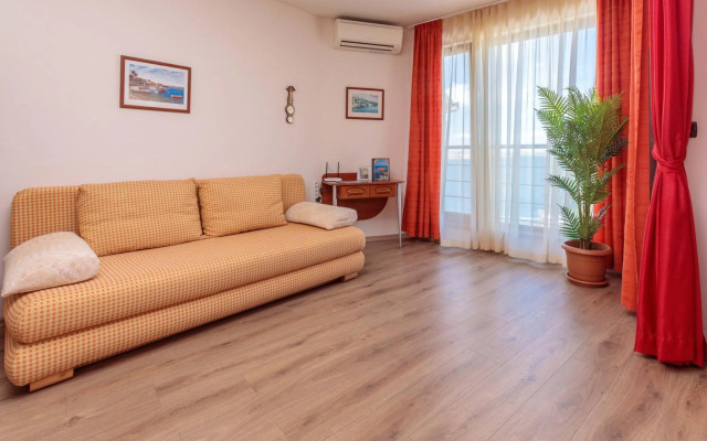 Apartment Sea Shell 1