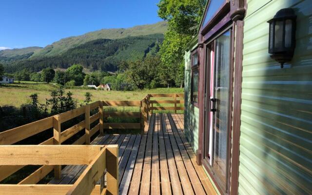 60 Glenfinart Caravan Park