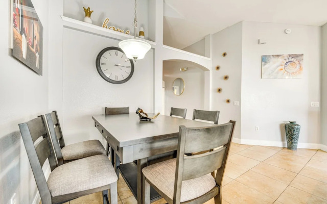 8 Mi to Disney Parks: Poolside Paradise!