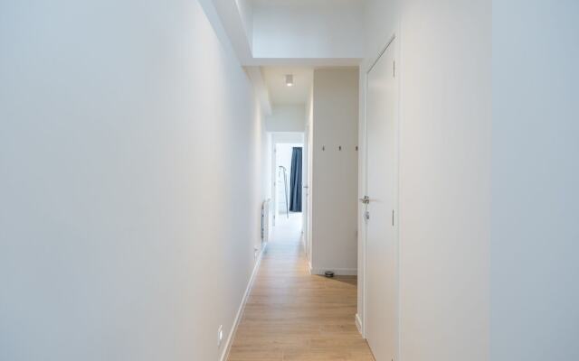 Apartment Overlooking the sea