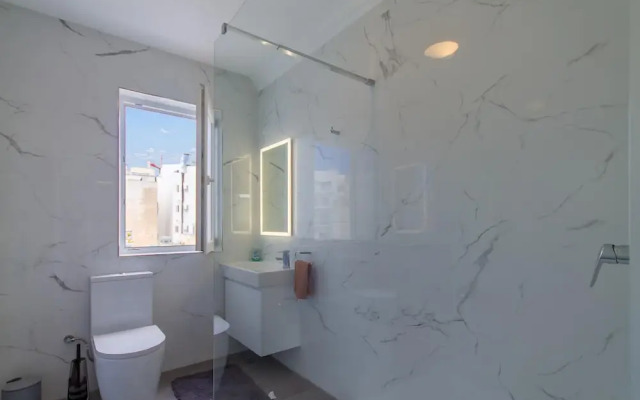 Sunny Penthouse Modern 2 bdr - Sliema