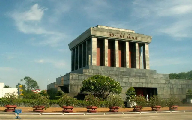 Hanoi House Hostel & Travel