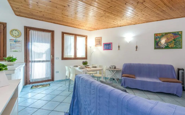 Blue&green House With Shared Pool