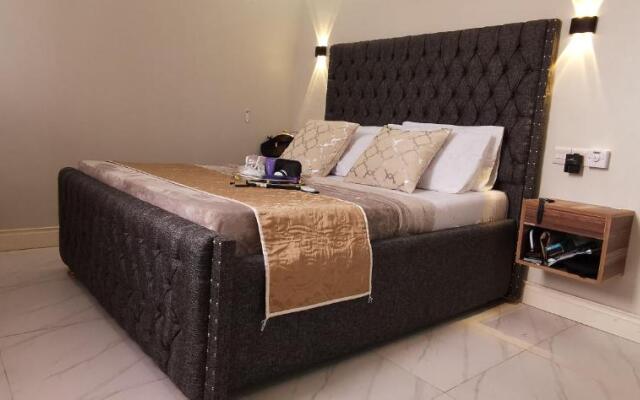 Remarkable 2-bed Apartment, Dar el Salam, Tanzania