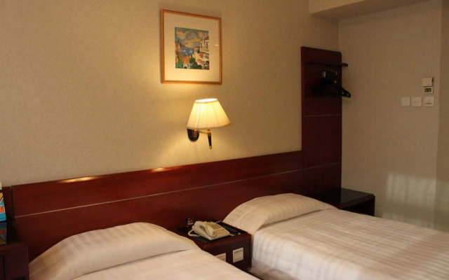 West Hotel