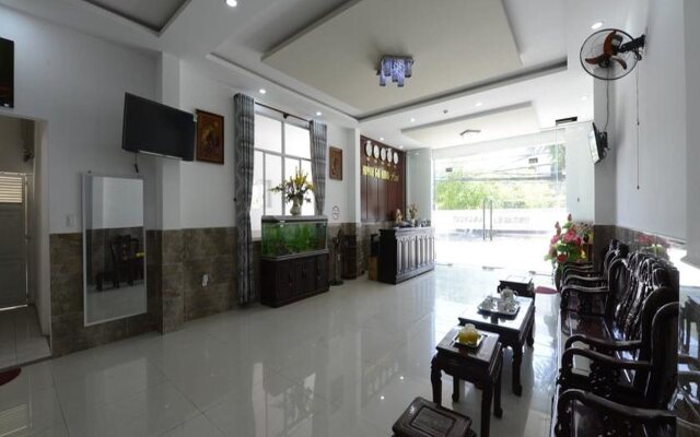 Huynh Gia Hung Hotel