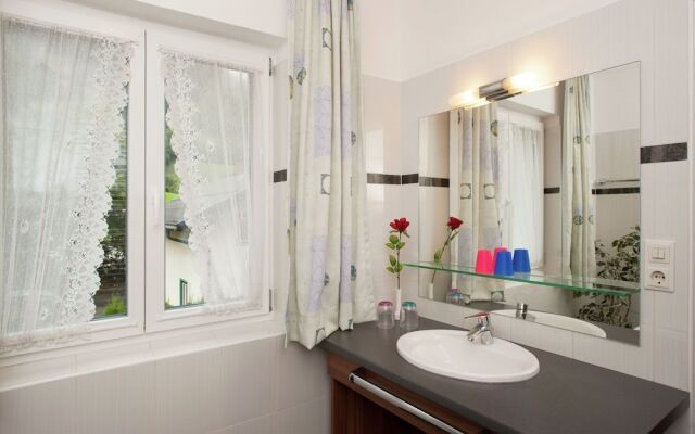 Luxurious Chalet In Zell Am See With Sauna