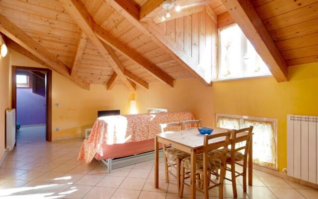 Trilocale in villa Apt 5