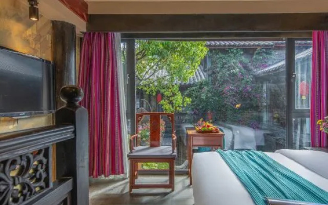 Lijiang Ten Courtyard Inn