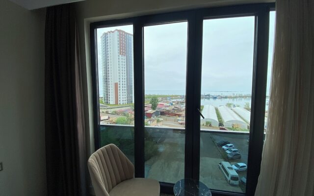Rena Grand Residence & Suite