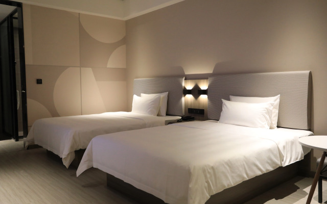 HanTing Hotel (Huludao Yuhuang Mall)
