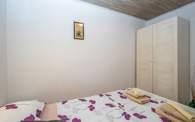 Stunning Home in Jadranovo With Wifi and 5 Bedrooms