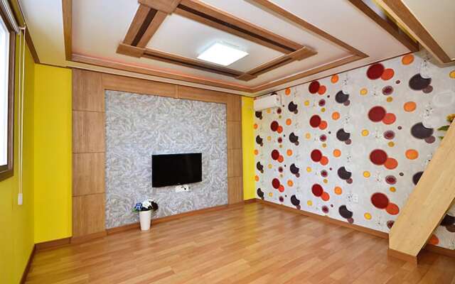 Yeosu Chayeon Damon Pension