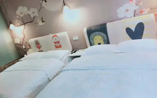 Xinyang Dongpeng Hotel