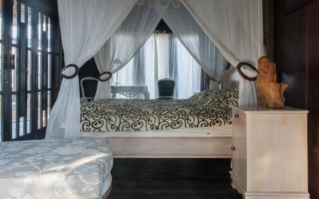 Most Exotic Beachfront Villa Keong