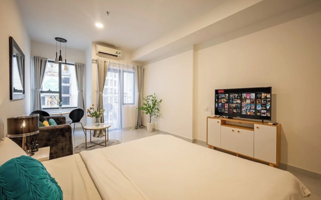 SOHO Premier Residence