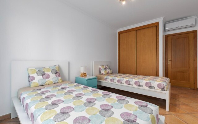 Two Bedroom Apartment in Fuseta by Ideal Homes