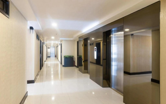 Oyo 208 Anika Suites