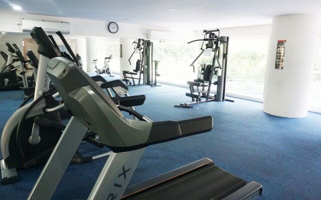 Luxurious 1BR At Dago Suites Apartment
