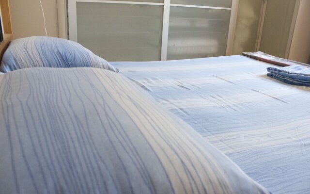 Nice Apartment in an English Style Building On the First Floor, With air Conditioning, Wifi and Sewing