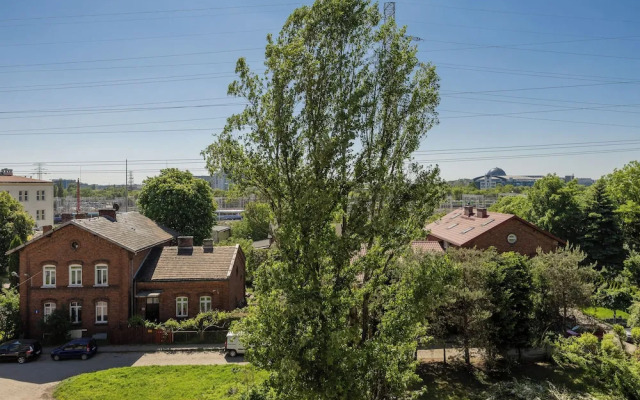 Gumińska Apartment Warsaw by Renters