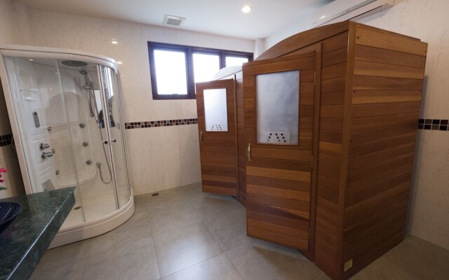 RK Riverside Resort And Spa
