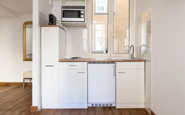 Charming 1BR in Trevi by Sonder