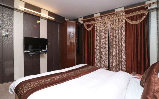 OYO 14125 Home Hill View 2BHK Clock Tower