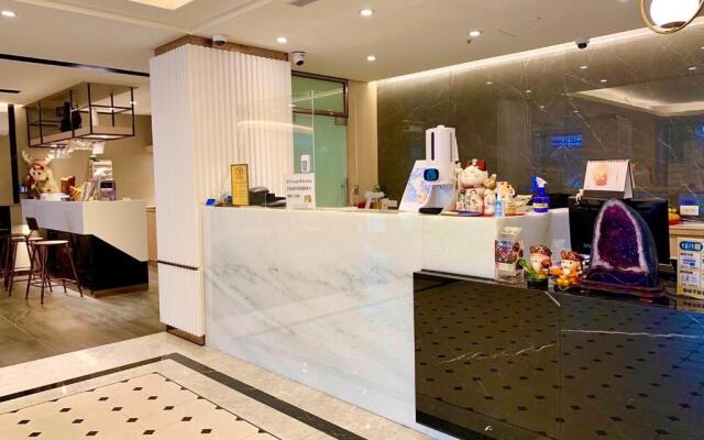 Benz Hotel