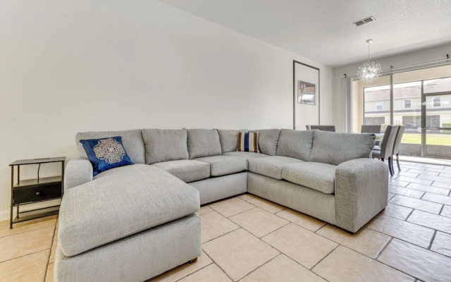 Pool, Hot Tub & Theatre Access: Kissimmee Gem