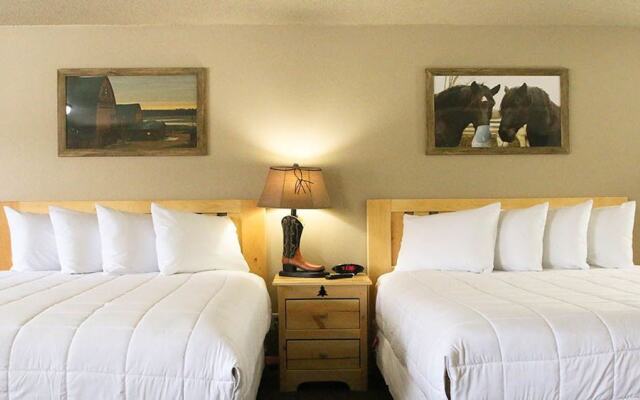 Woodside Dells Hotel & Suites