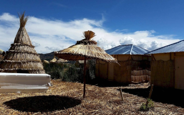 Islas Uros Lodge