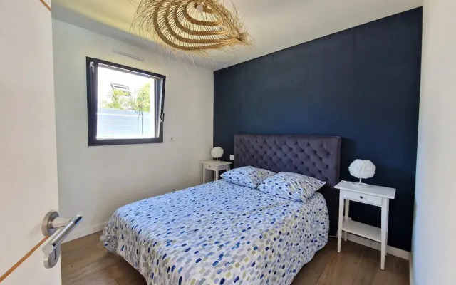 Beautiful House With Heated Pool, Ploemeur
