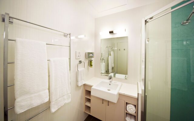 Hyde Park Inn Hotel