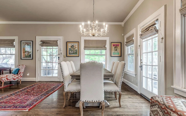 Stylish 3-bedroom Home in Tulsa