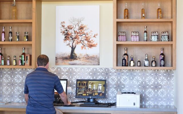 Norman Estate 18 - 3 BR Ocean Front